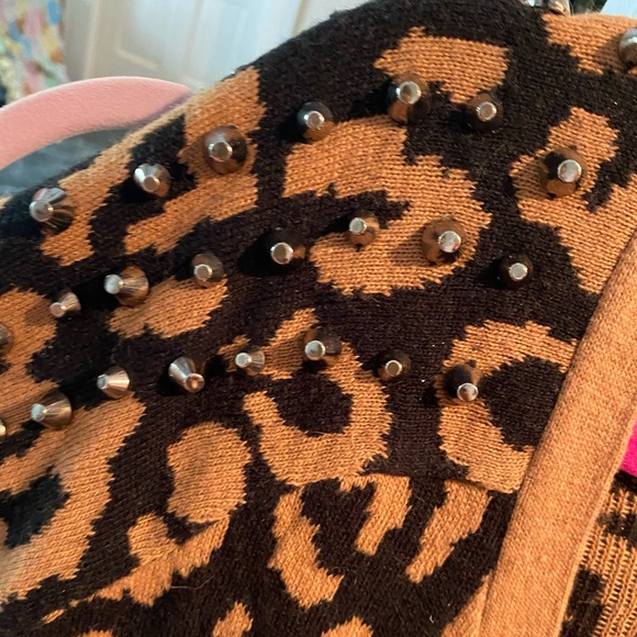 Forever 21 cheetah leopard print cardigan spikes - Picture 2 of 4